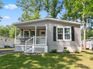 317 Friar Tuck Dr, Exeter, NH 03833