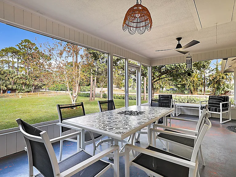 11545 Sunset Blvd #C — Photo 26