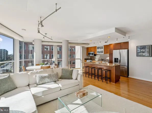 1025 1st St SE APT 713, Washington, DC 20003