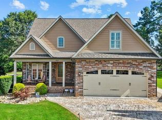 613 Belle Terre Ct, Inman, SC 29349