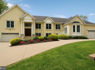 7201 Thomas Branch Dr, Bethesda, MD 20817