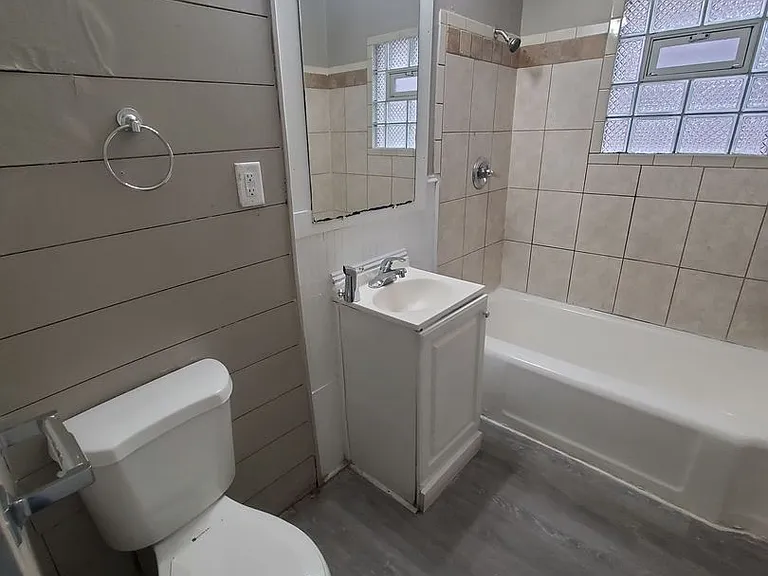 2403-2405 N 39th St. (Duplex) (Ace Property) — Photo 9