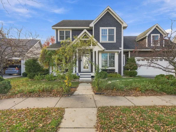 11607 E Laketowne Dr NE, Albertville, MN 55301