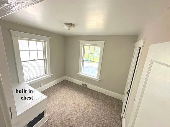 3rd smaller bedroom 9ft x 10ft