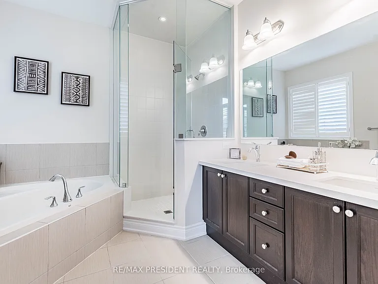 16 Monarch Dr — Photo 23