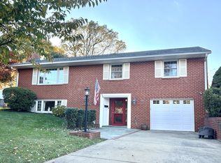 1808 Lansing Ct, Mc Lean, VA 22101