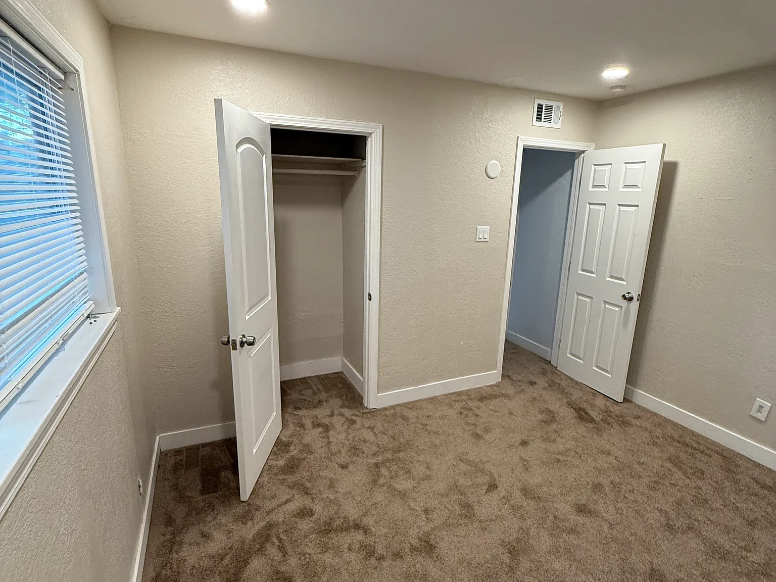 3 bed, 1014 sqft, $3,500 — Photo 4