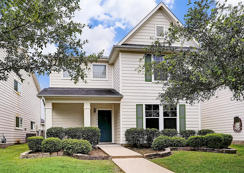 1st image of 20846 Settlers Lake Cir N