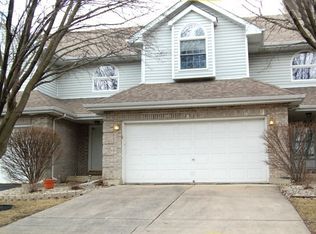 2510 Tulip Ln, Crest Hill, IL 60403