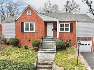 3121 Woodlawn Ave SW, Roanoke, VA 24015