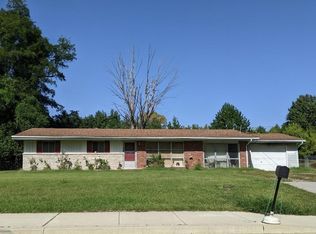 327 Pleasant Ridge Rd, Fairview Heights, IL 62208