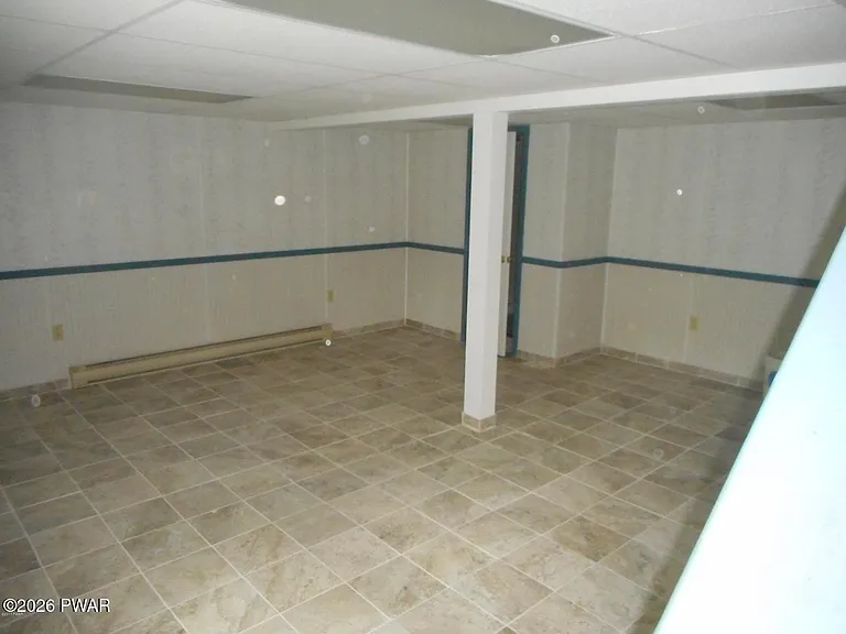 159 Spring Dr — Photo 9