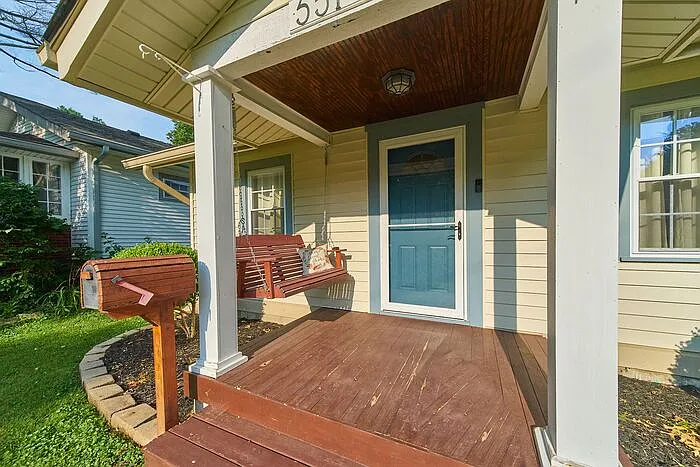 5514 Winthrop Ave — Photo 2