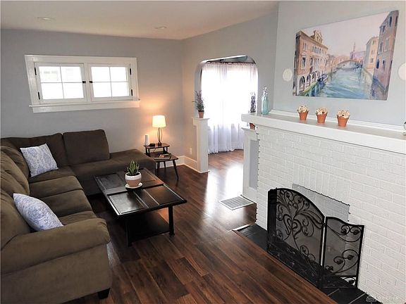4th image of 2119 Pershing Blvd