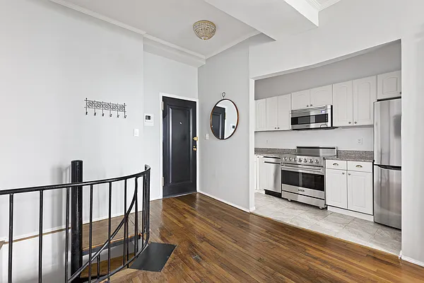 Rented by Compass | media 2