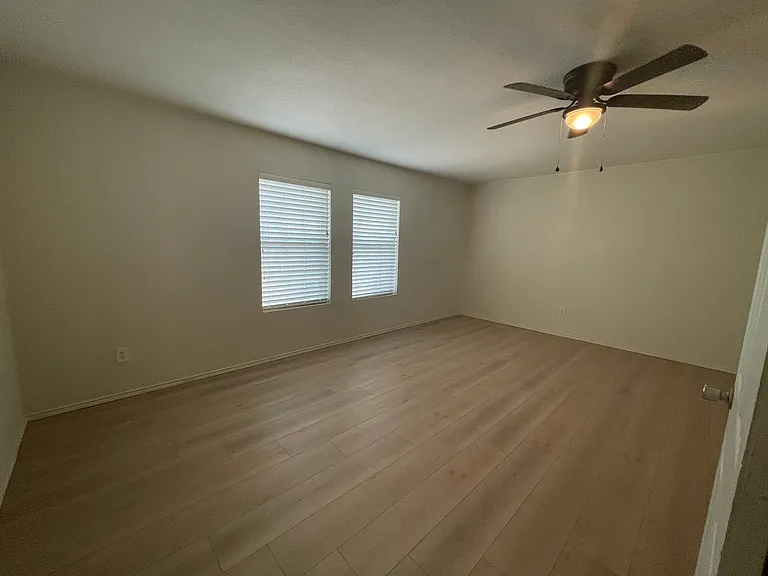 1421 Puerto Lago Dr — Photo 12