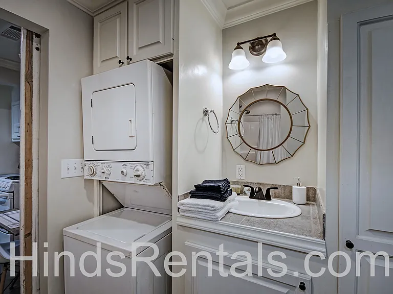 1142B Saint Ann St — Photo 12