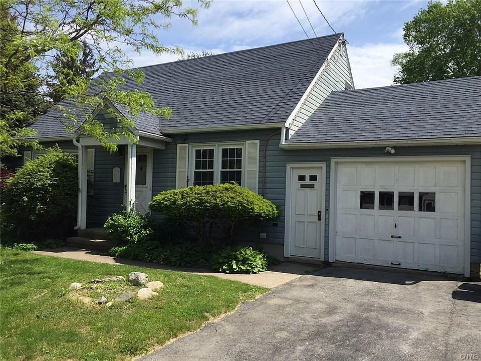 1st image of 210 Sunnybrook Dr