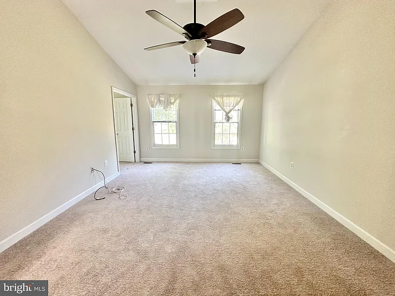 21326 Thimbleweed Ct — Photo 18