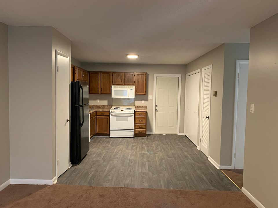 1st image of 106 Carmine Cir APT D