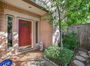 9709 Marlive Ln, Houston, TX 77025