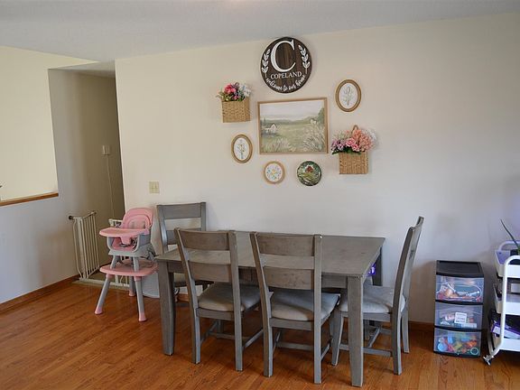 4th image of 1708 Whitters Way NW