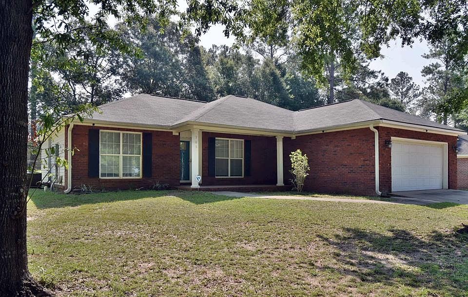 1st image of 105 Leighton Dr