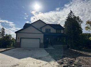 311 Kendry, Bloomfield Hills, MI 48302