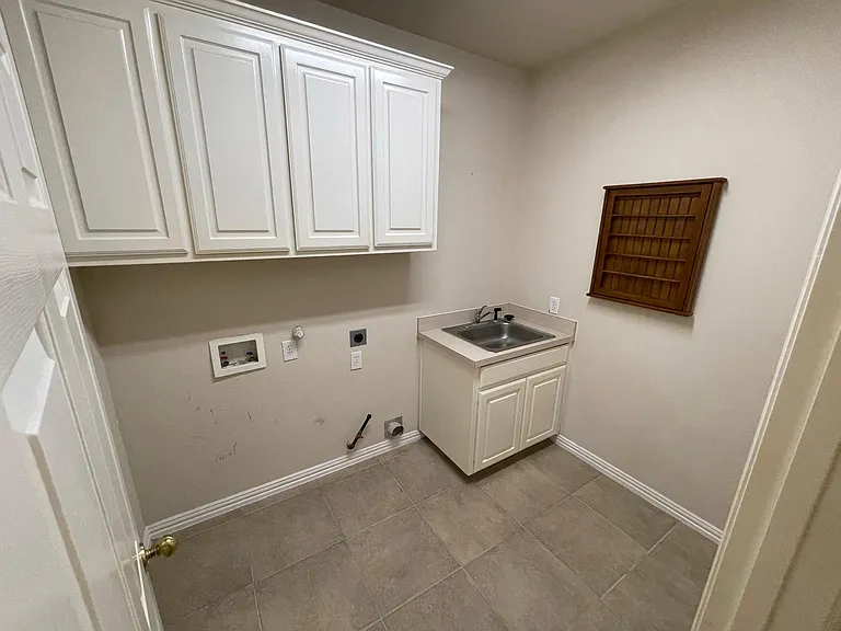 1920 Old York Dr — Photo 19