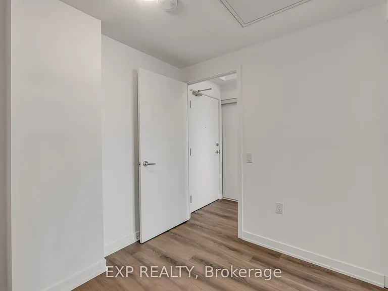 7437 Kingston Rd #908B — Photo 9