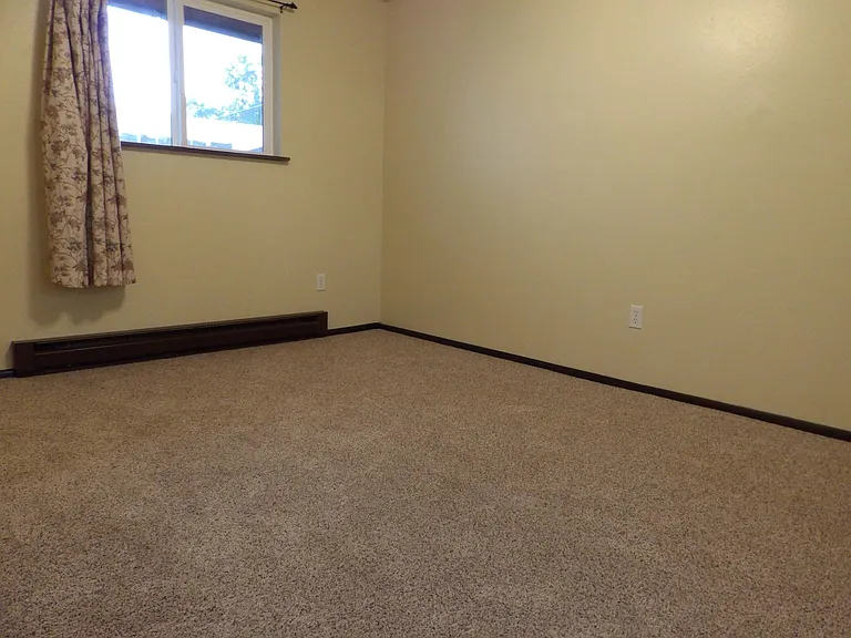 5405 N Crestline St #3 — Photo 5