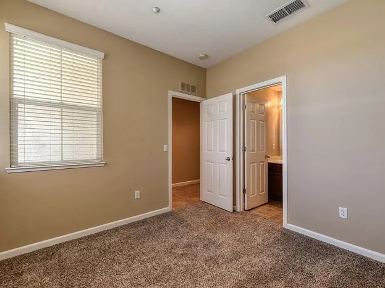 1506 Hudson Cir — Photo 21