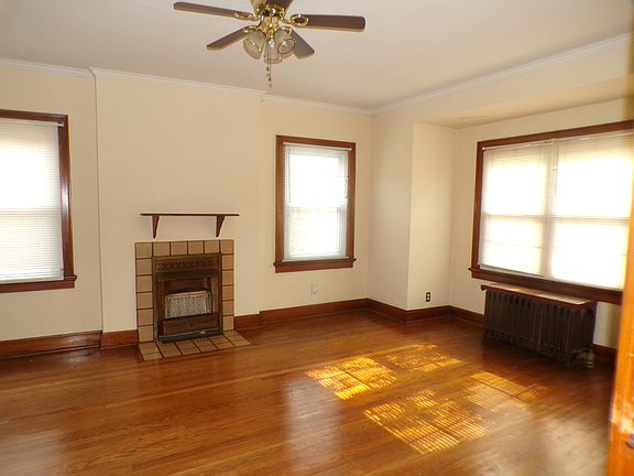 2nd image of 3270 Indianola Ave APT D
