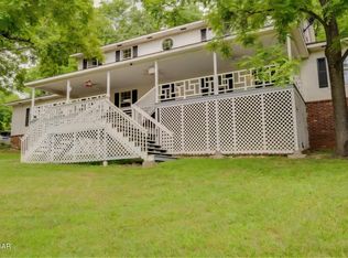 2332 Packet Hollow Rd, Pineville, MO 64856