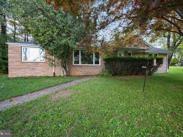 2115 Pennington Rd, Ewing, NJ 08638