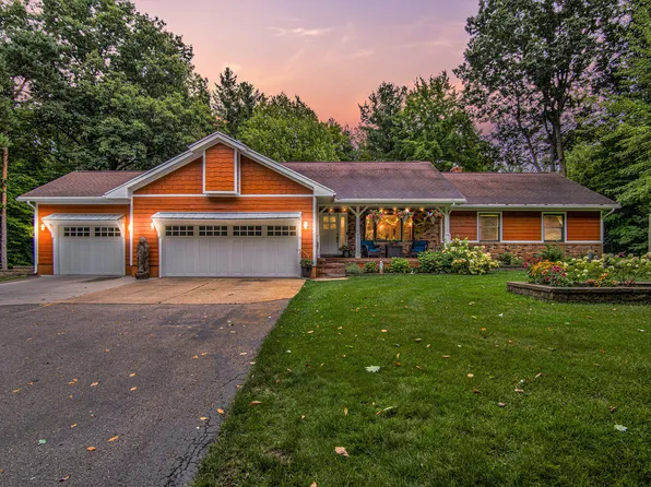 16932 Buchanan St, Grand Haven, MI 49417