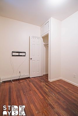3rd image of 51 Clifton Pl APT 3D