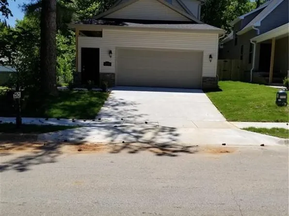 2359 W Houston St, Fayetteville, AR 72703