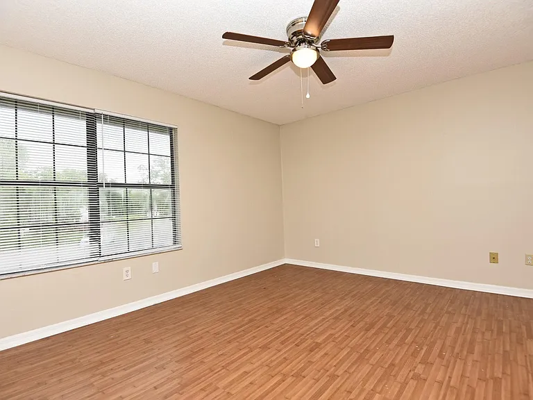 5462 Bracken Ct — Photo 23
