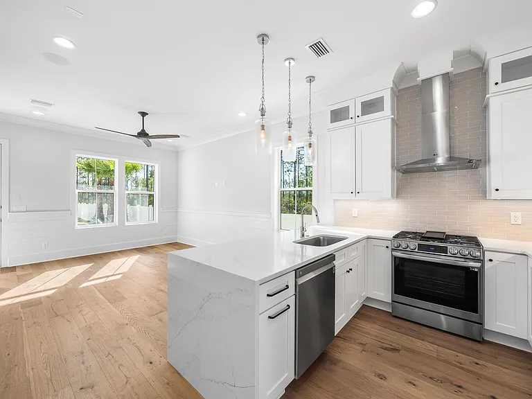 40 Casa Breeze Ln #B — Photo 7