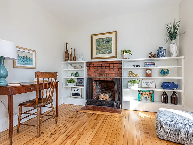 80 Roberts St #2 — Photo 3