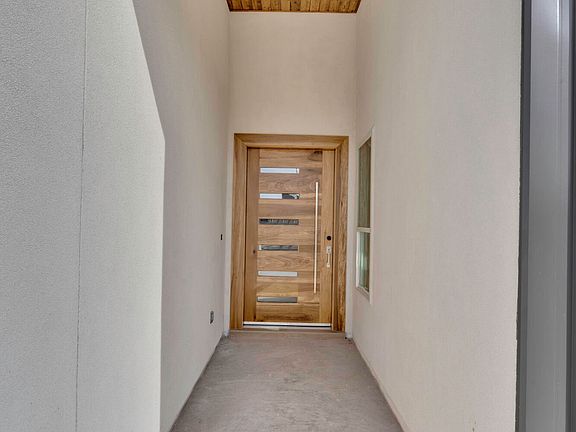 3rd image of 1400 Dylan Pl
