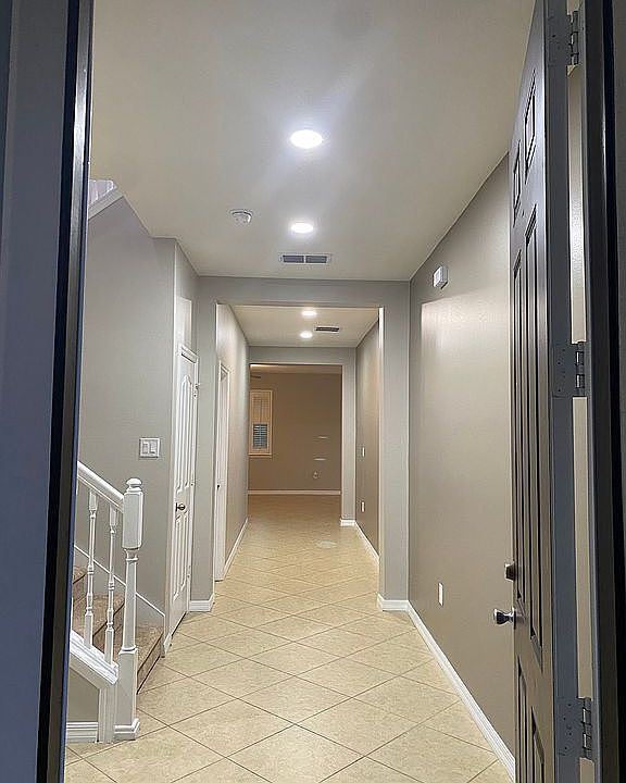 1st image of 11536 Chateaubriand Ave