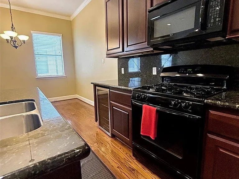 6353 Richmond Ave #118 — Photo 2
