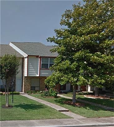 2nd image of 10292 Longmont Dr