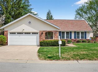 52 Bunker Hl, Saint Charles, MO 63303