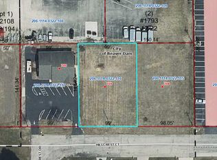 704 Hillcrest Ct, Beaver Dam, WI 53916