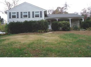 2064 Valley Rd, Jenkintown, PA 19046