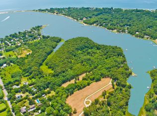 40 S Menantic Rd, Shelter Island, NY 11964
