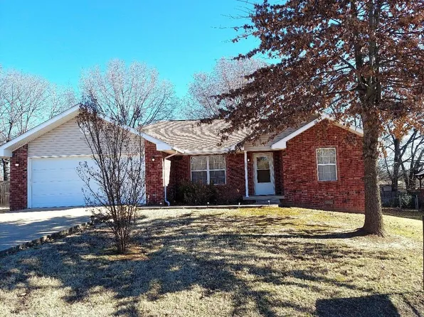 521 Bland St, Gassville, AR 72635